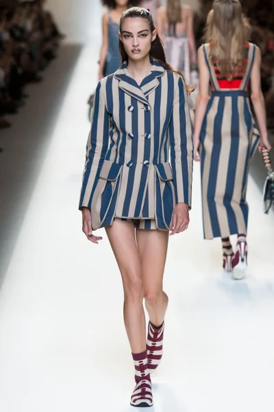Look 20